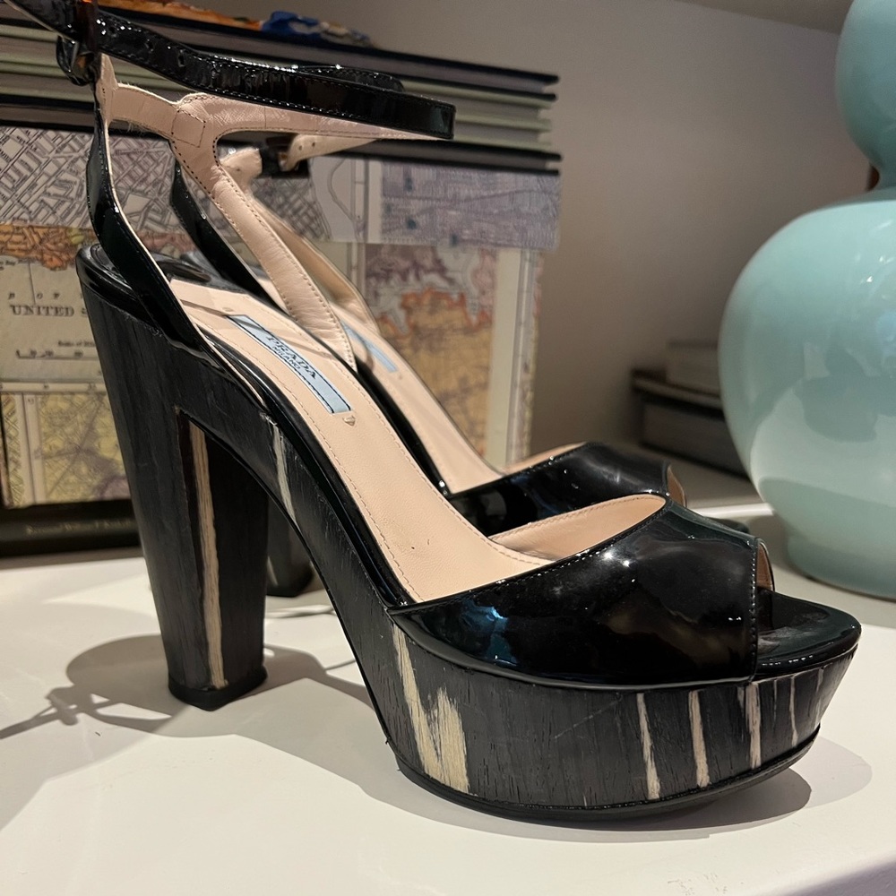 Prada. Size 40. Black platforms. 5 inch heal.